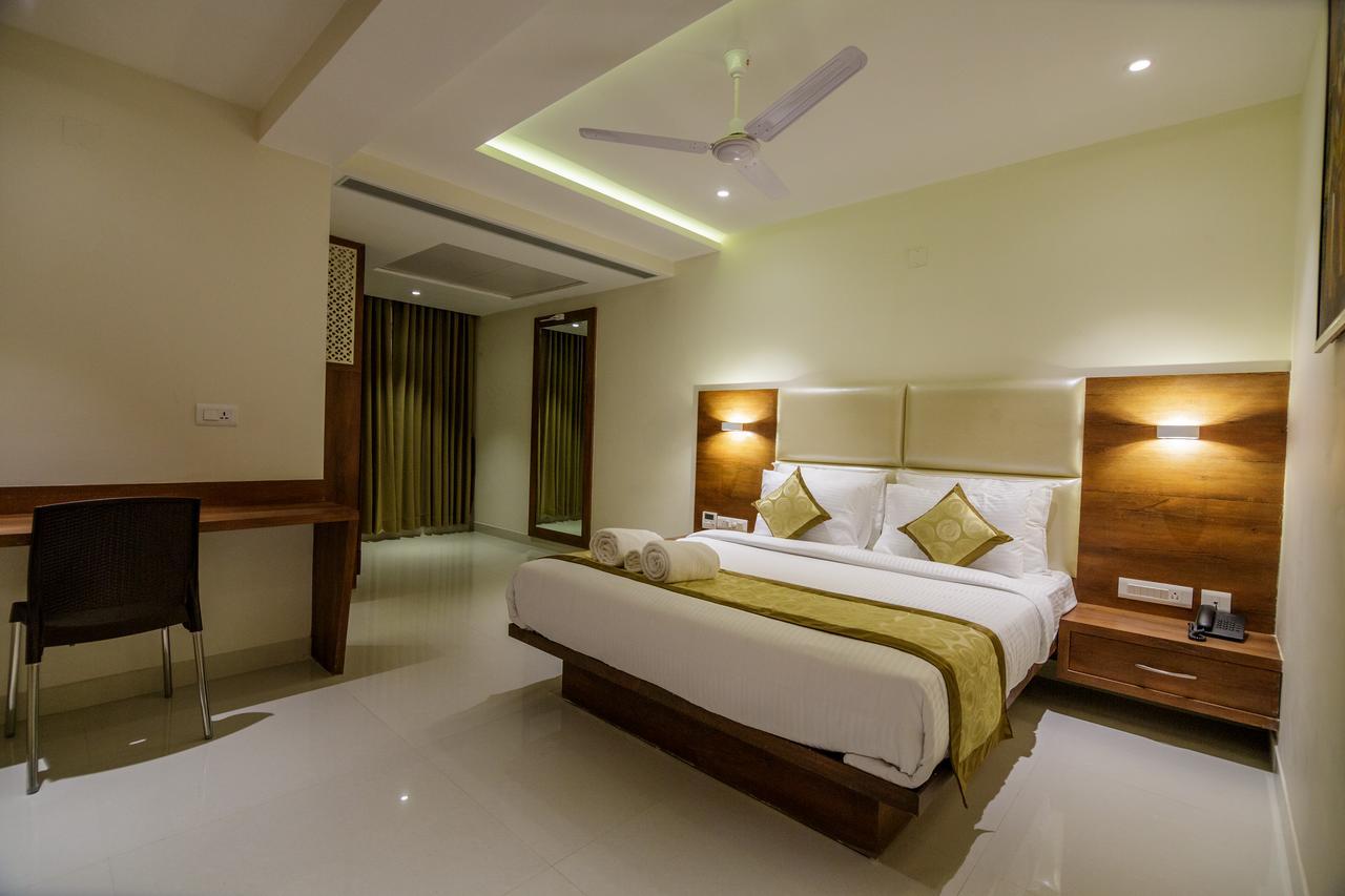 Hotel Tranquil Manipal Exterior photo
